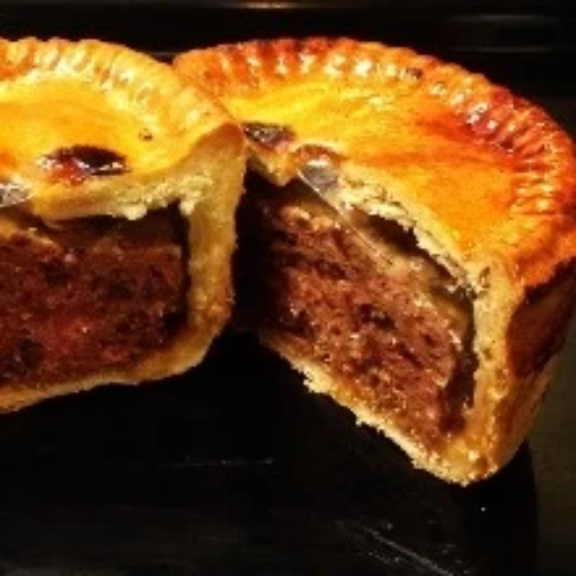 Pork & Caramelised Onion Pie